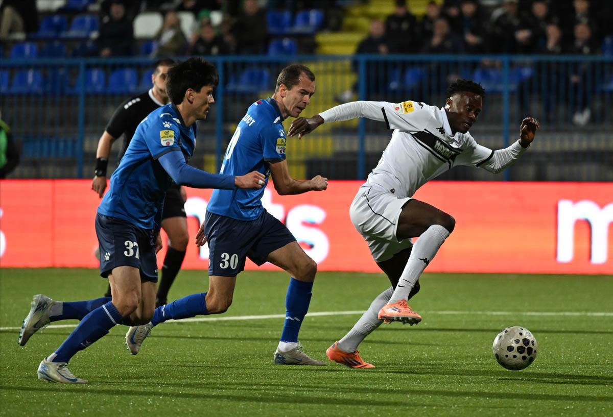 Partizan - Mladost Lučani (2).jpg