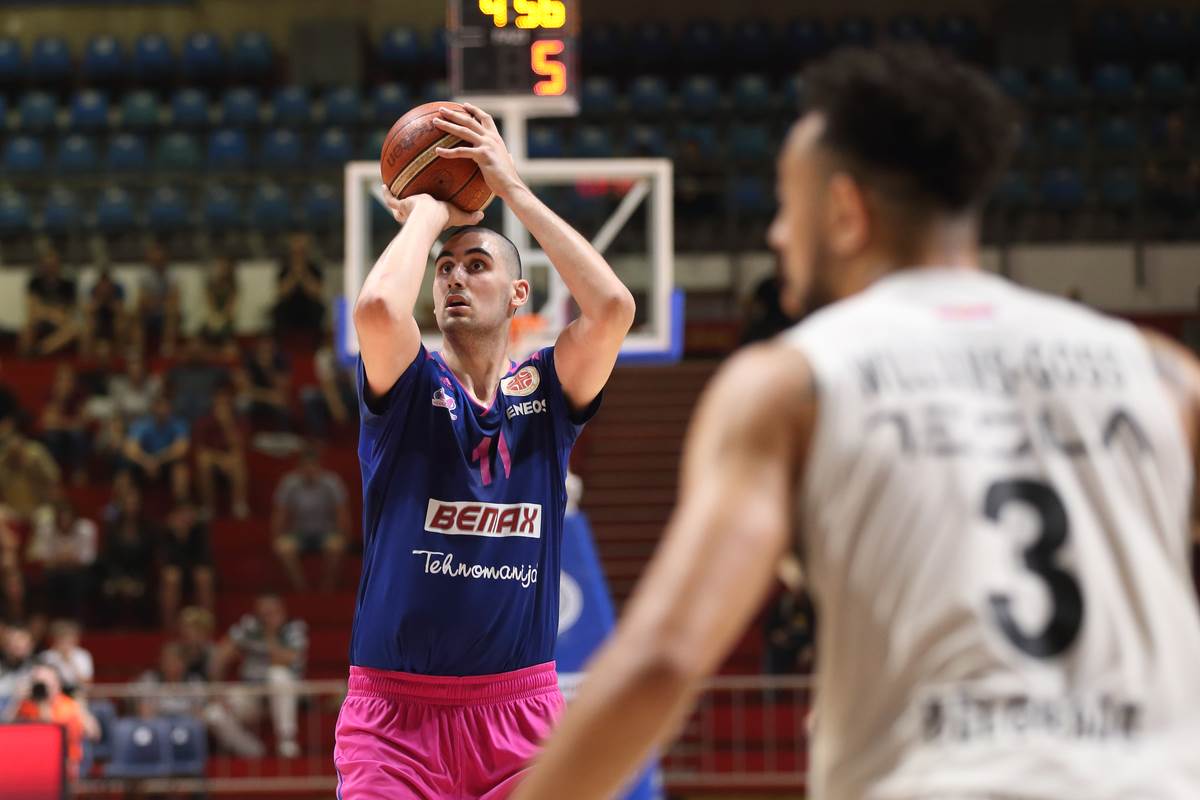 Goga Bitadze u dresu Mege (14).JPG