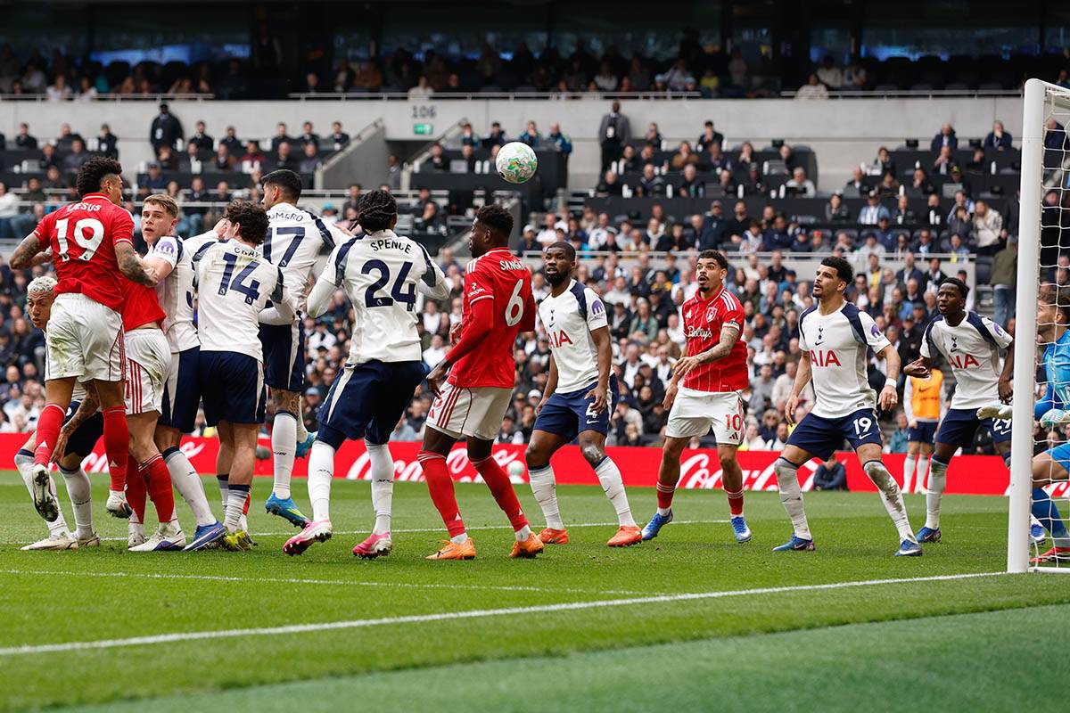 Totenhem - Notingem Forest (3).jpg