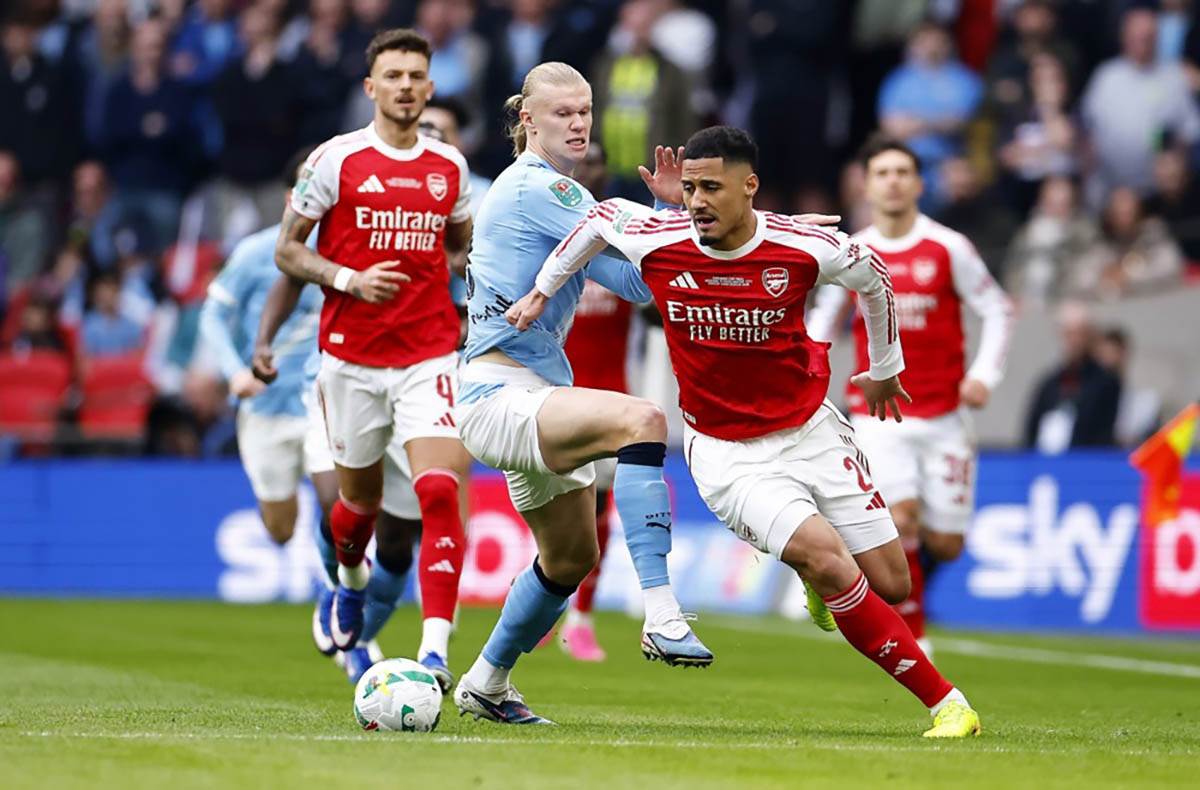 Arsenal - Mančester Siti (1).jpg