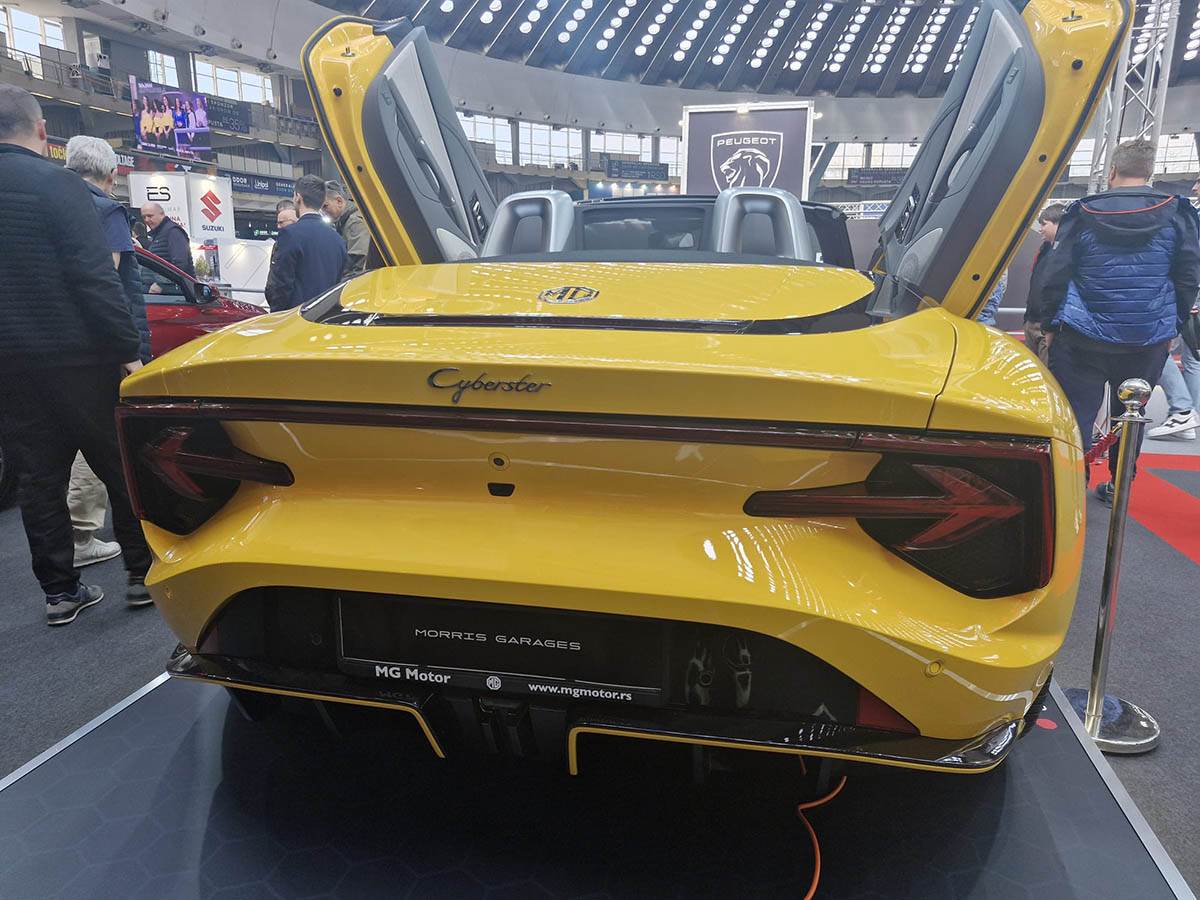 MG Cyberster (6).jpg