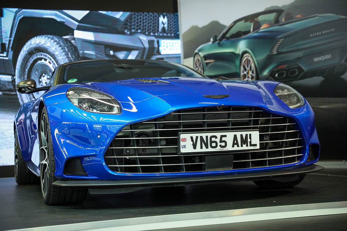 Aston Martin (5).jpg