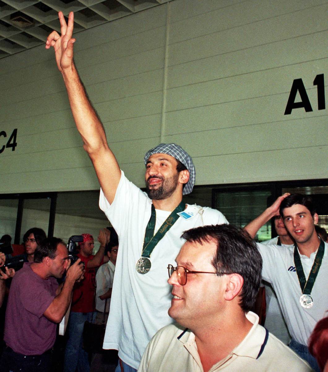 Doček olimpijaca 1996 (4).jpg