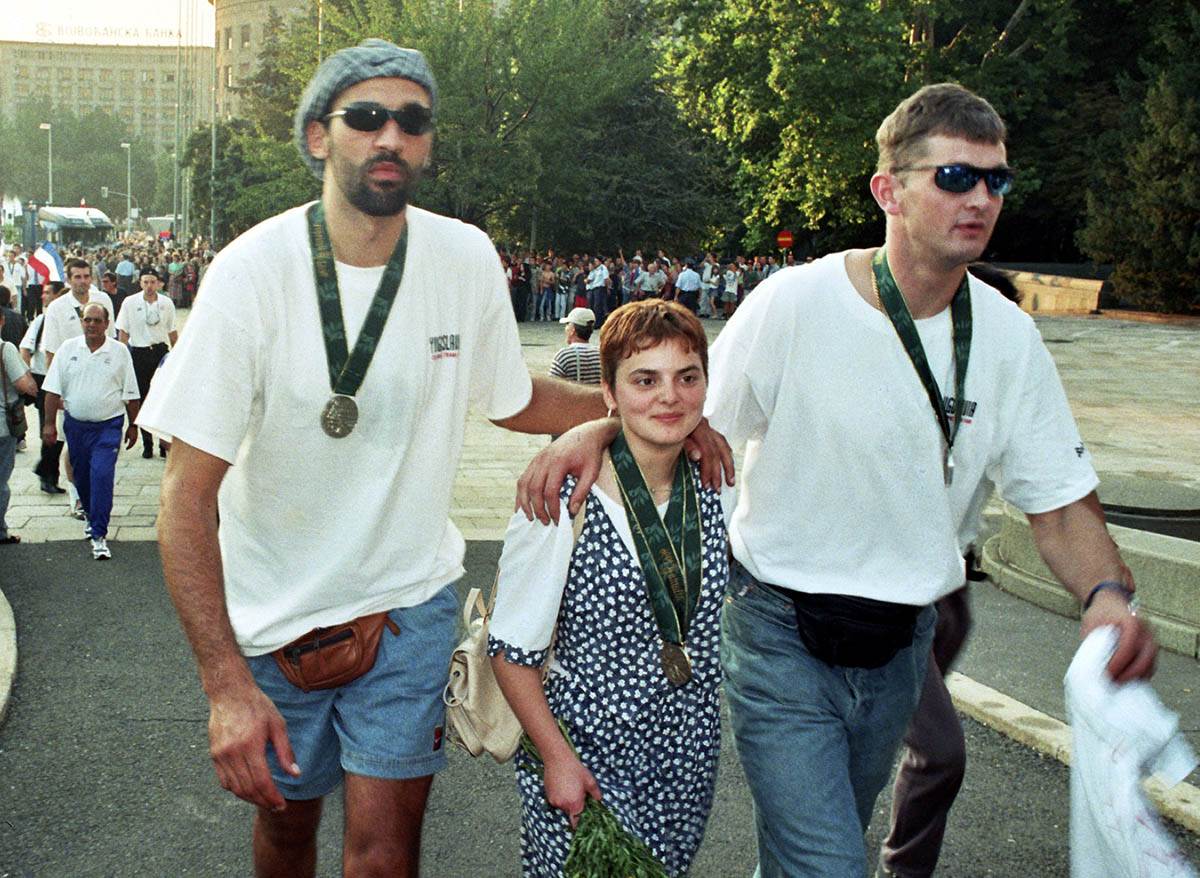 Doček olimpijaca 1996 (10).jpg