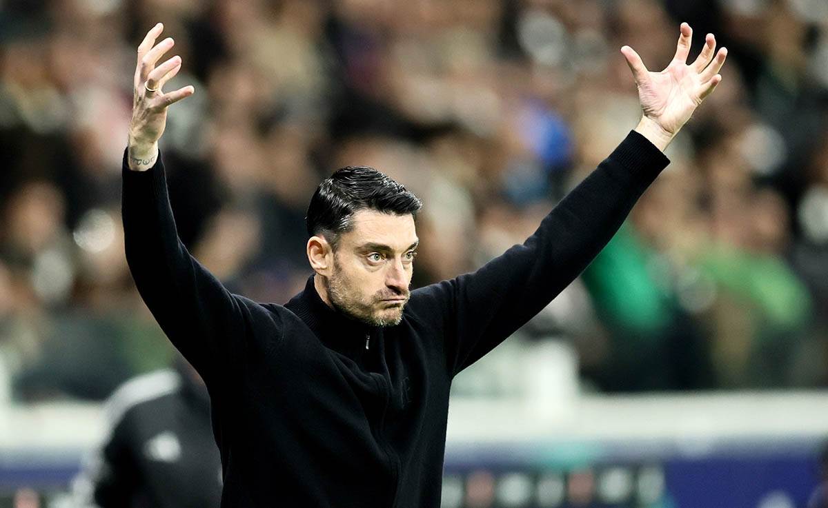 Albert Riera (1).jpg