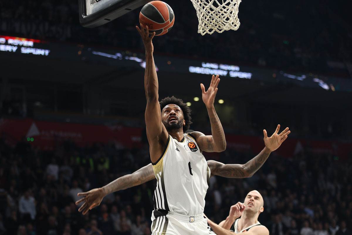 Partizan - ASVEL (14).jpg