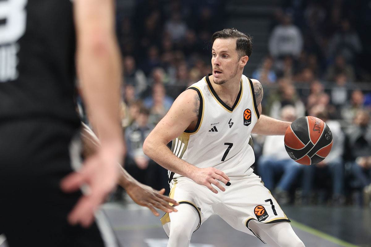 Partizan - ASVEL (19).jpg