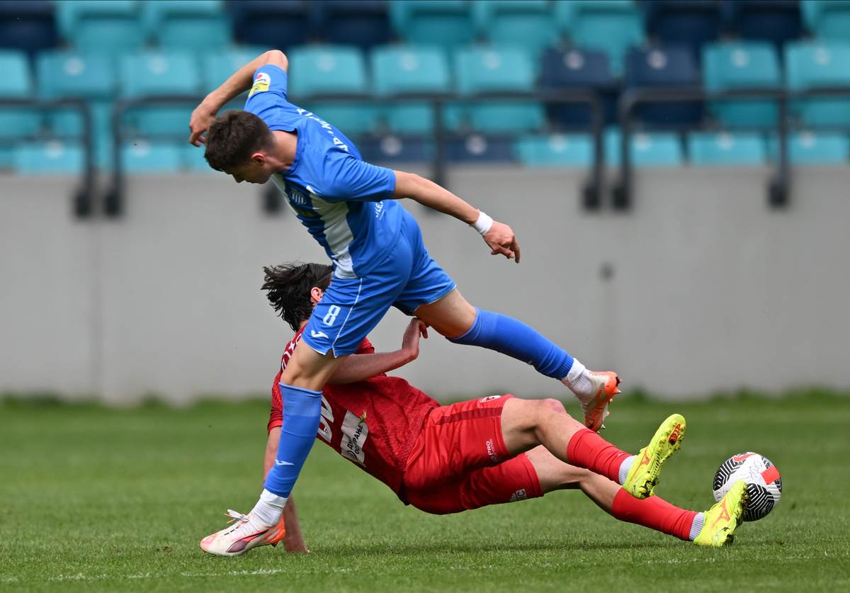 fudbaler Aleksa Cvetković u dresu OFK Beograda.