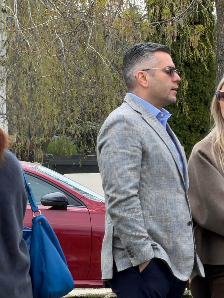 Madžgaljeva sestra Ljubica stigla na desetogodišnji pomen glumcu (5).jpg