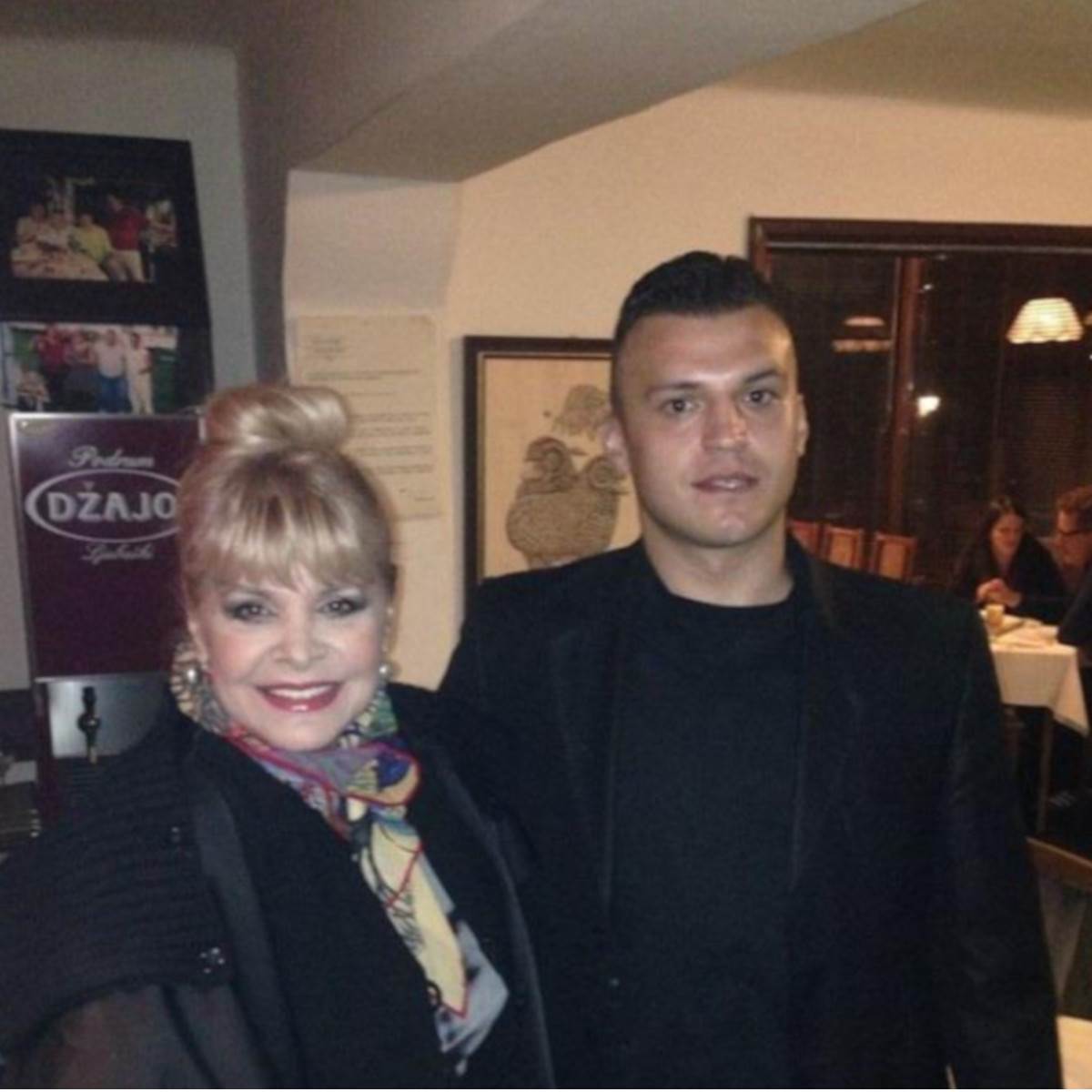 Hanka Paldum sin Mirzad Brkić.jpg