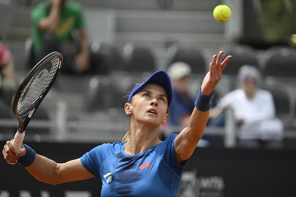 Lesija Curenko (1).jpg