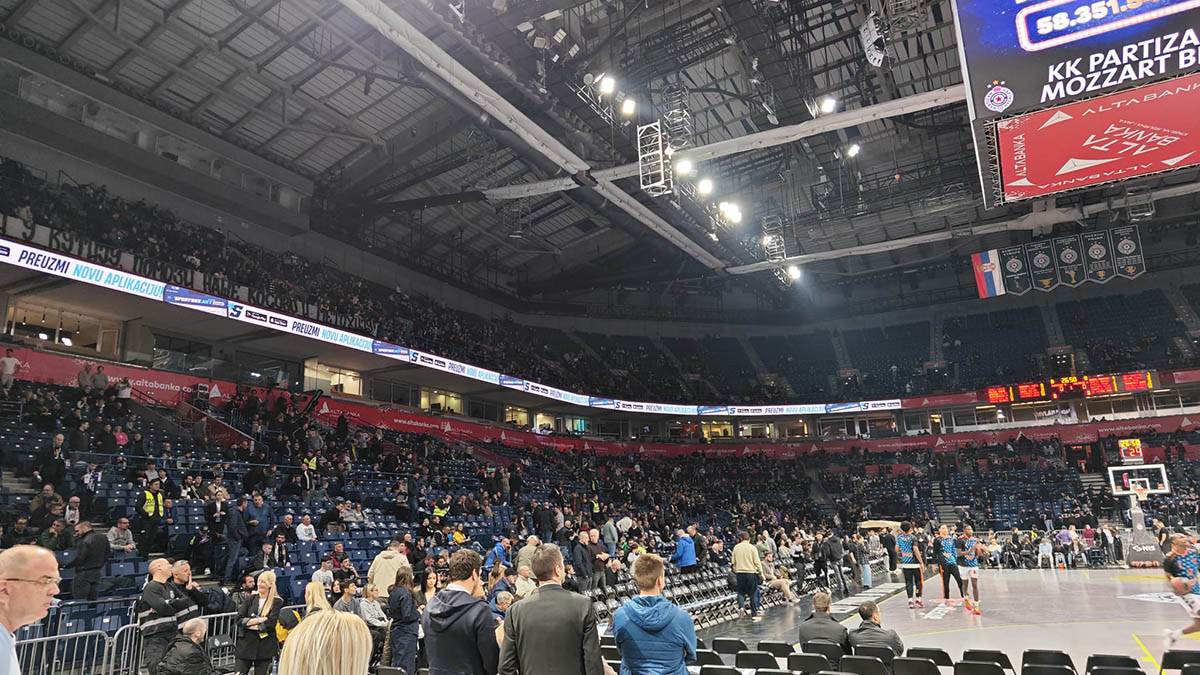 Beogradska arena pred meč Parizan - Valensija (3).jpg