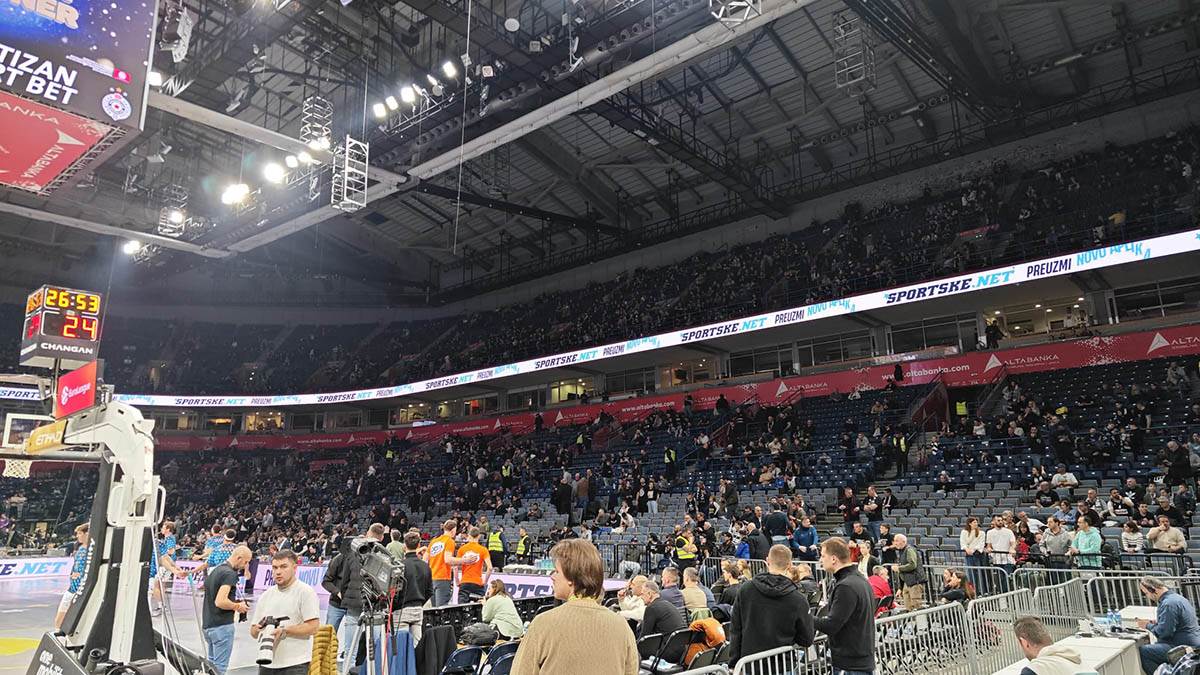 Beogradska arena pred meč Parizan - Valensija (5).jpg