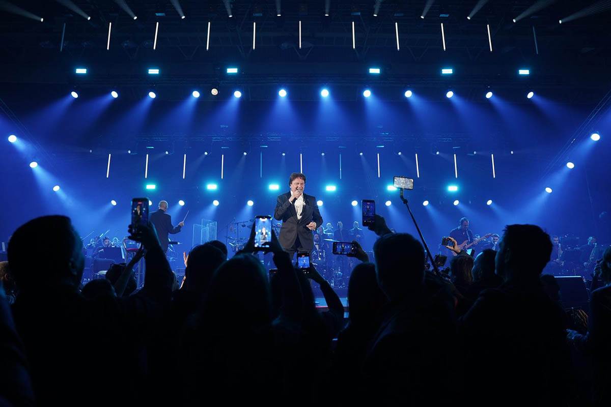 Zdravko Čolić, koncert Sarajevo (3).jpg