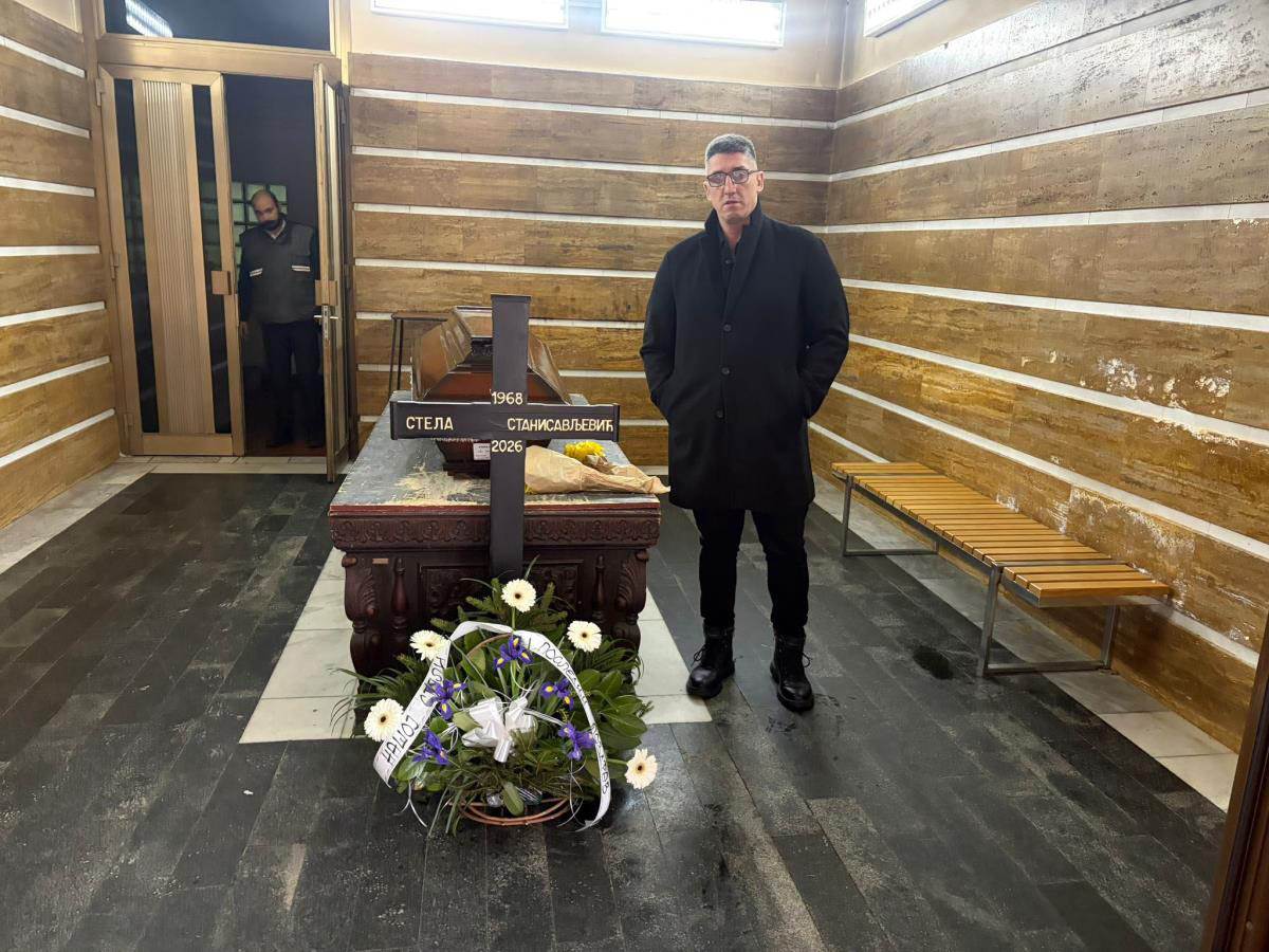 Golubović zaurlao iz petnih žila na sahrani Stele Savić