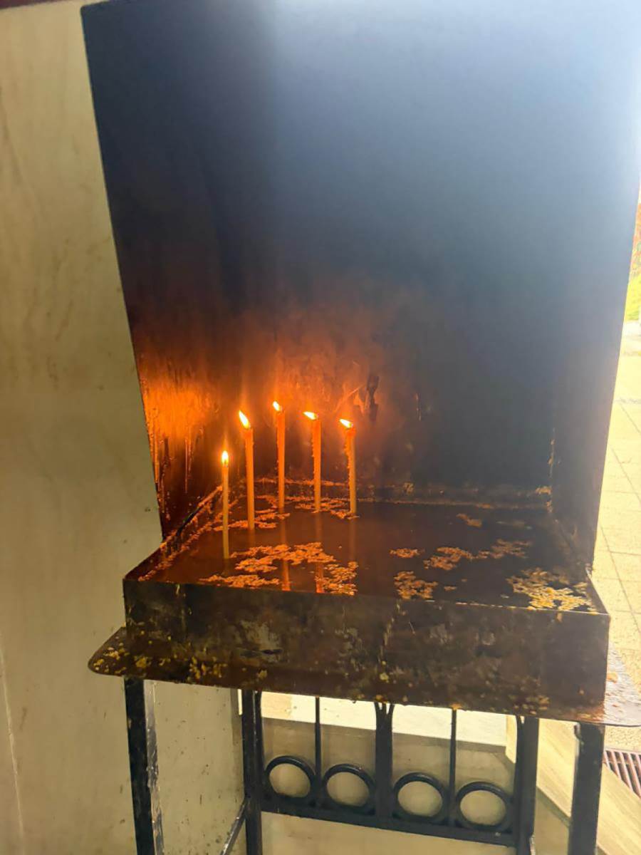 Golubović zaurlao iz petnih žila na sahrani Stele Savić