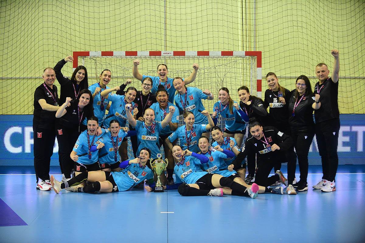 Rukometašice Crvena zvezda - Bor (27).jpg