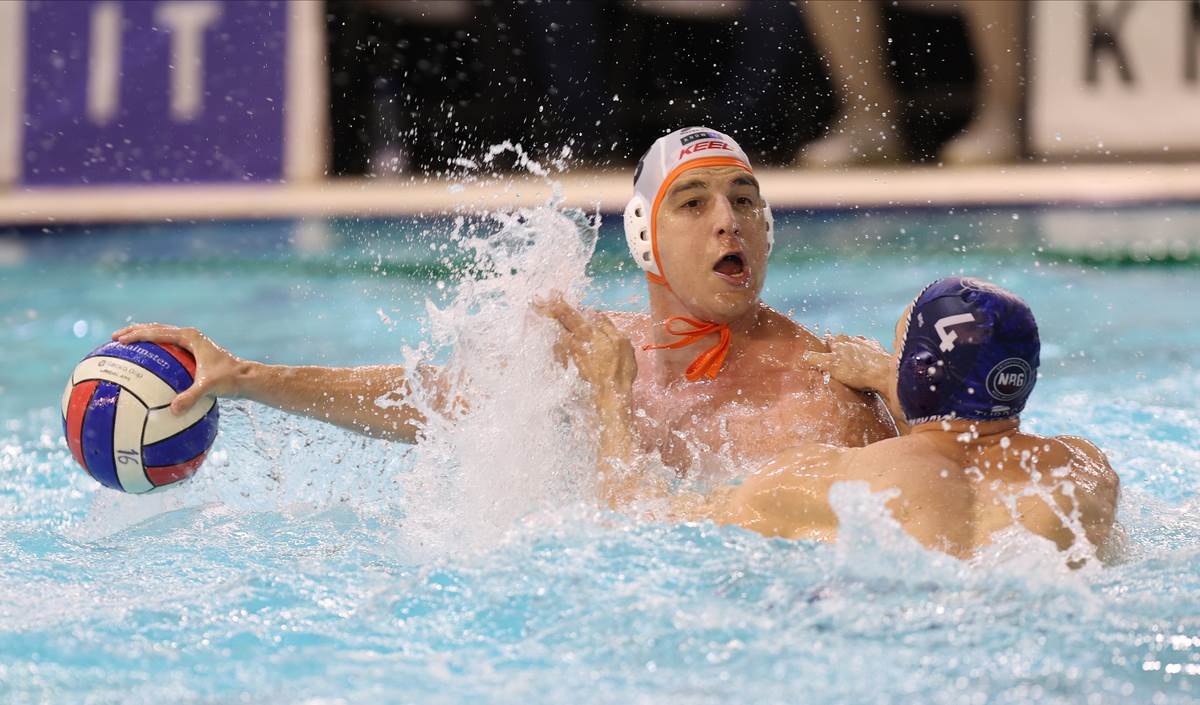 Nikola Jakšić u napadu na utakmici Radničkog iz Kragujevca