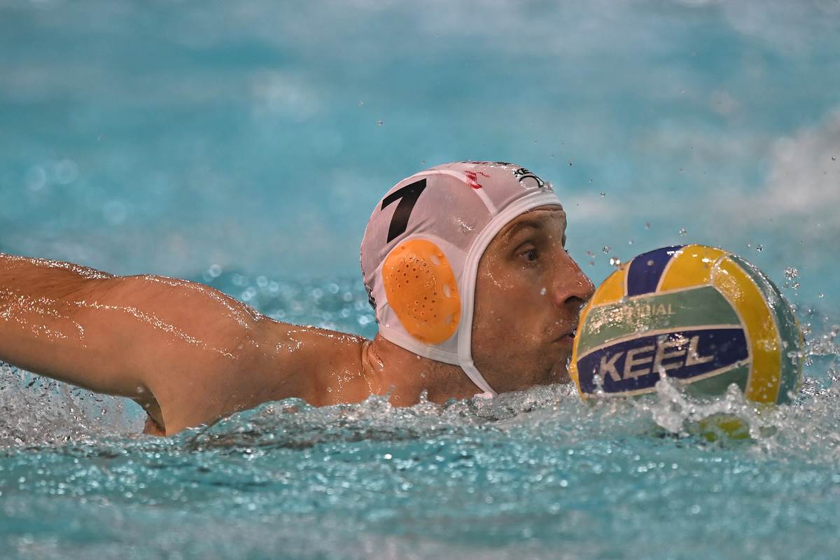 Andrija Prlainović u akciji na utakmici Radničkog iz Kragujevca