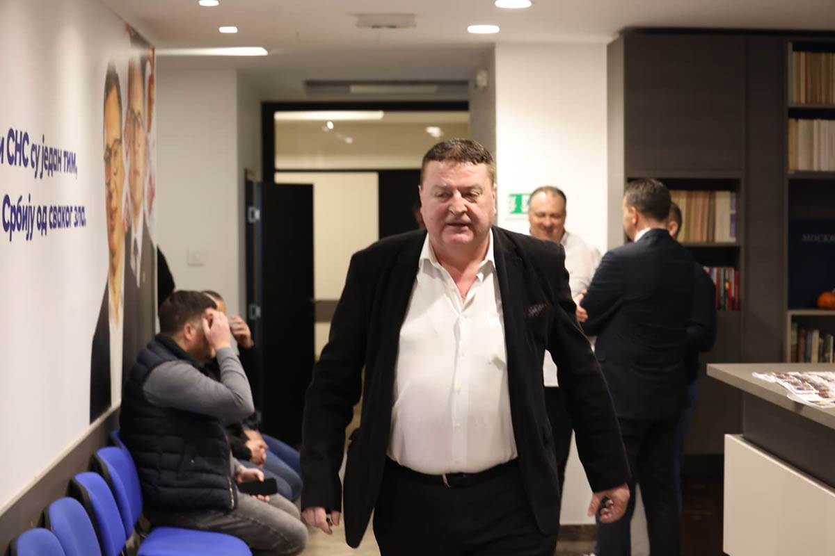 Srpska napredna stranka 11.jpg