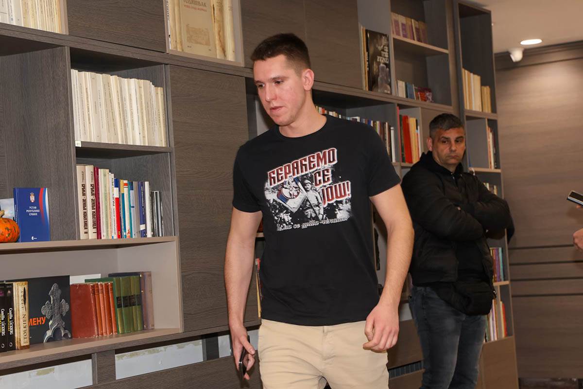 Srpska napredna stranka 7.jpg