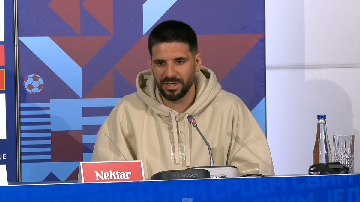 Veljko Paunović i Aleksandar Mitrović (3).png