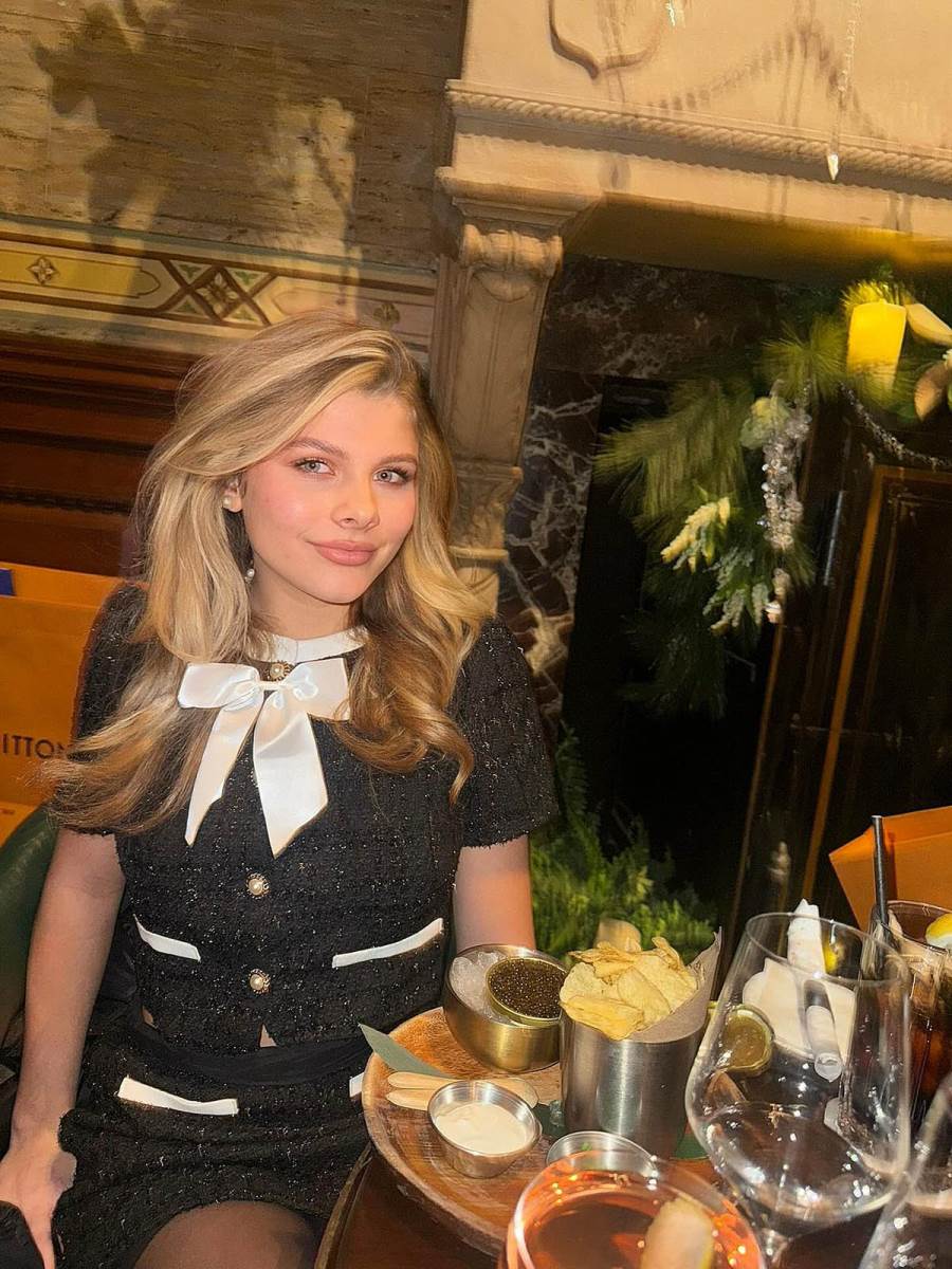 Sofi Mej Dikson (3).jpg