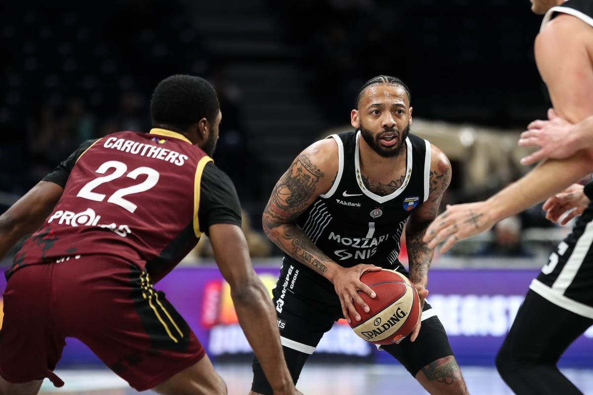 Partizan - Dubai (2).jpg