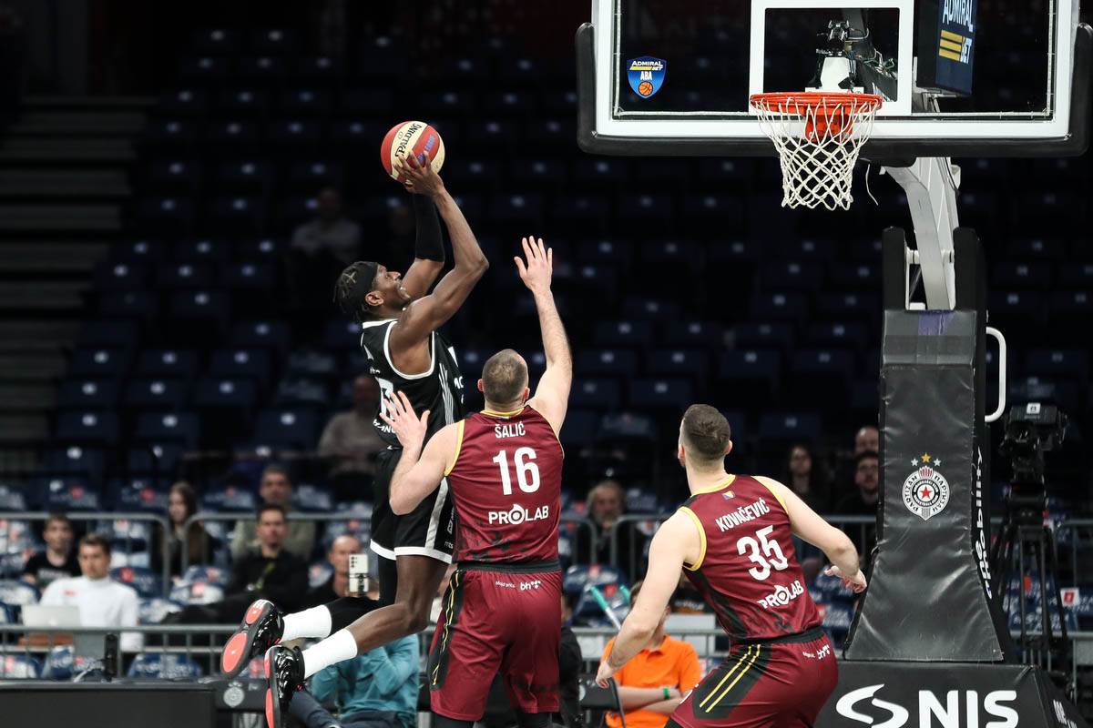 Partizan - Bosna (2).jpg