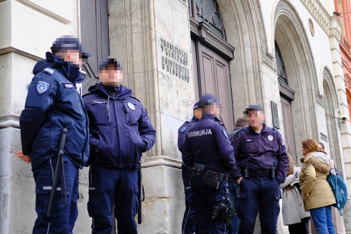 Protest ispred Rektorata (8).jpg