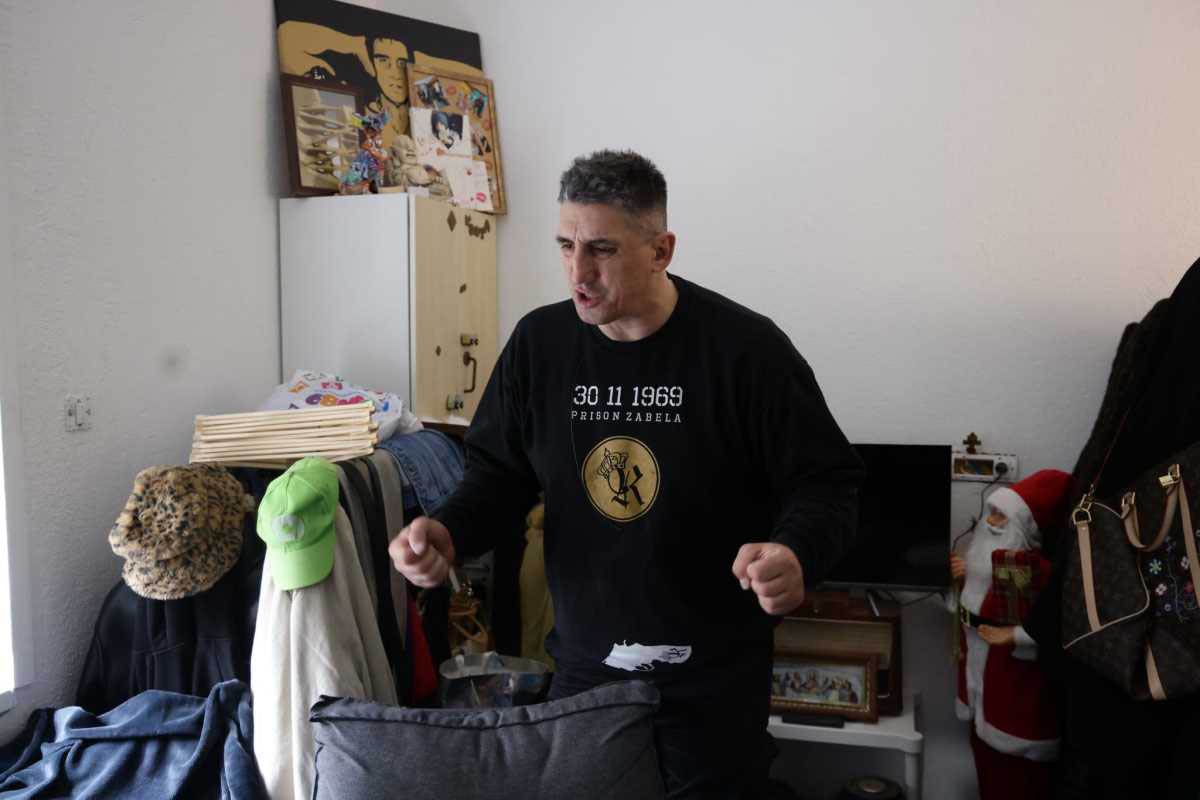 Ovako izgleda kuća Stele Savić za koju se bori Golubović: Stavio katanac, "uložio sam 58.000 € u nju, idem do kraja"