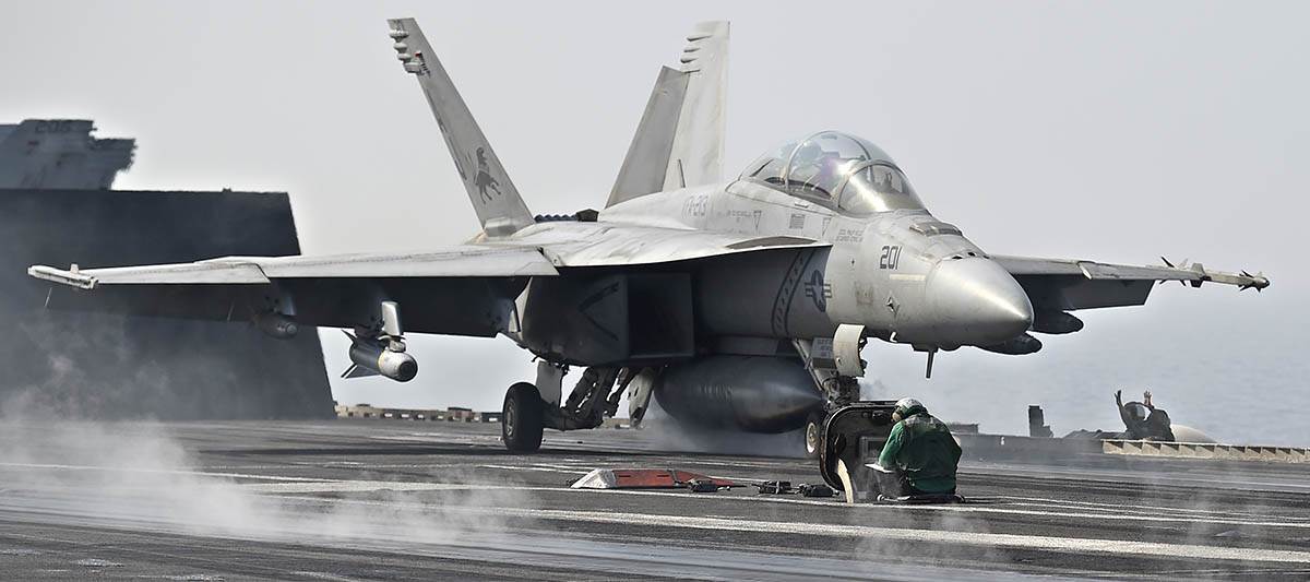 USS George HW Bush (2).jpg