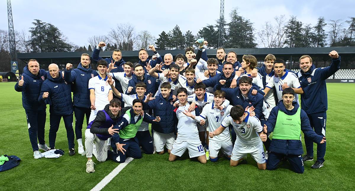 mladi fudbaler U17 Srbije (7).jpg