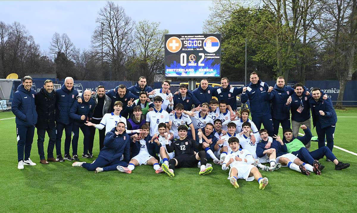 mladi fudbaler U17 Srbije (13).jpg