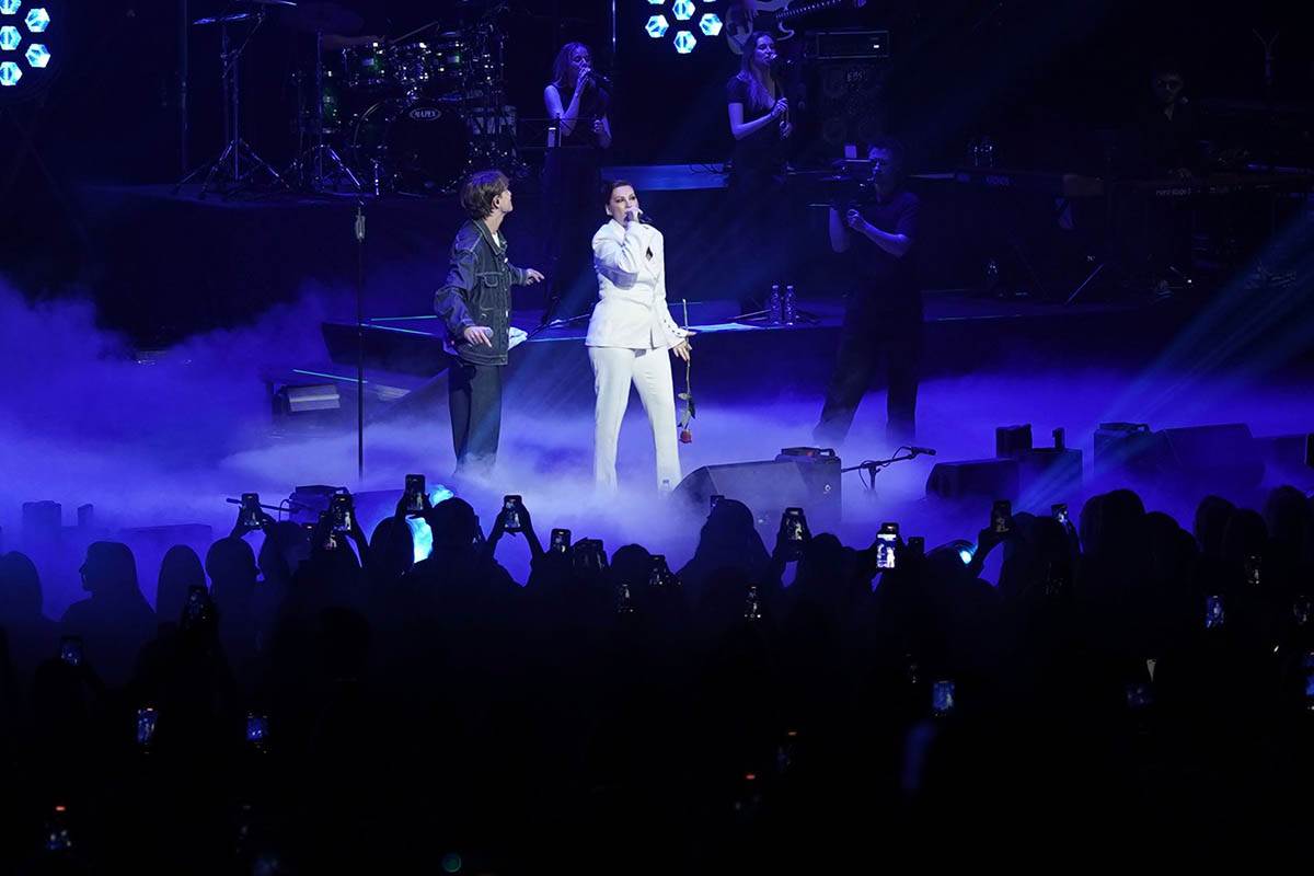 Nina Badrić gost na koncertu Jakova Jozinovića (3).jpg