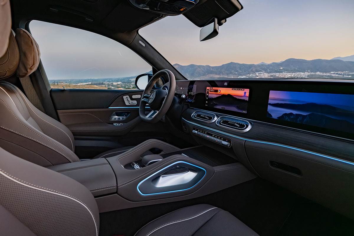 Mercedes-Benz GLS -S-klasa (13).jpg