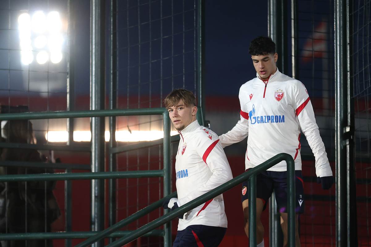 Fudbaler Crvene zvezde Adem Avdić.