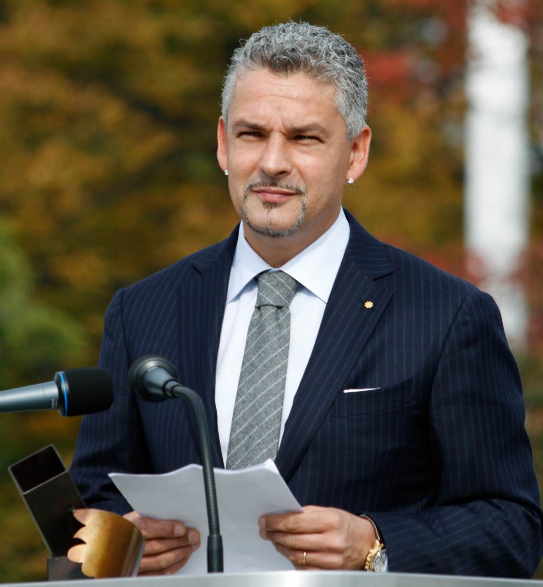 Roberto Bađo čita govor na Nobelovoj nagradi