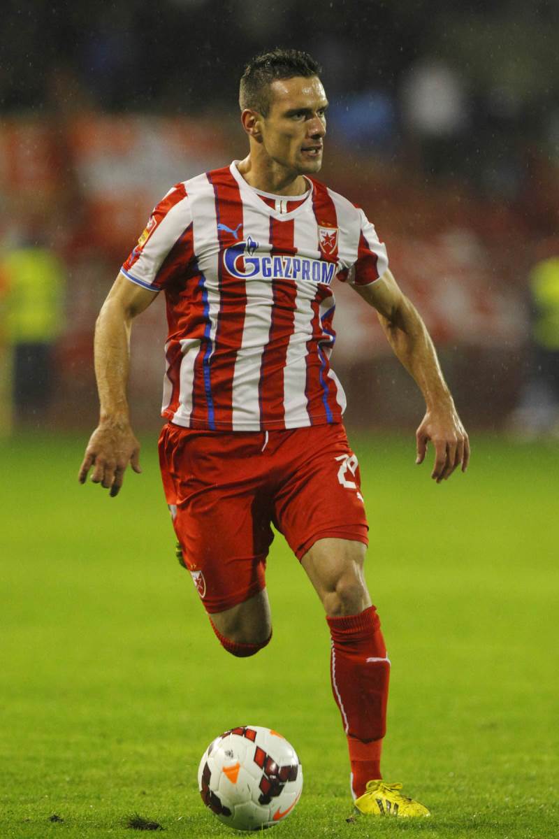Marko Vešović Crvena Zvezda (2).jpg