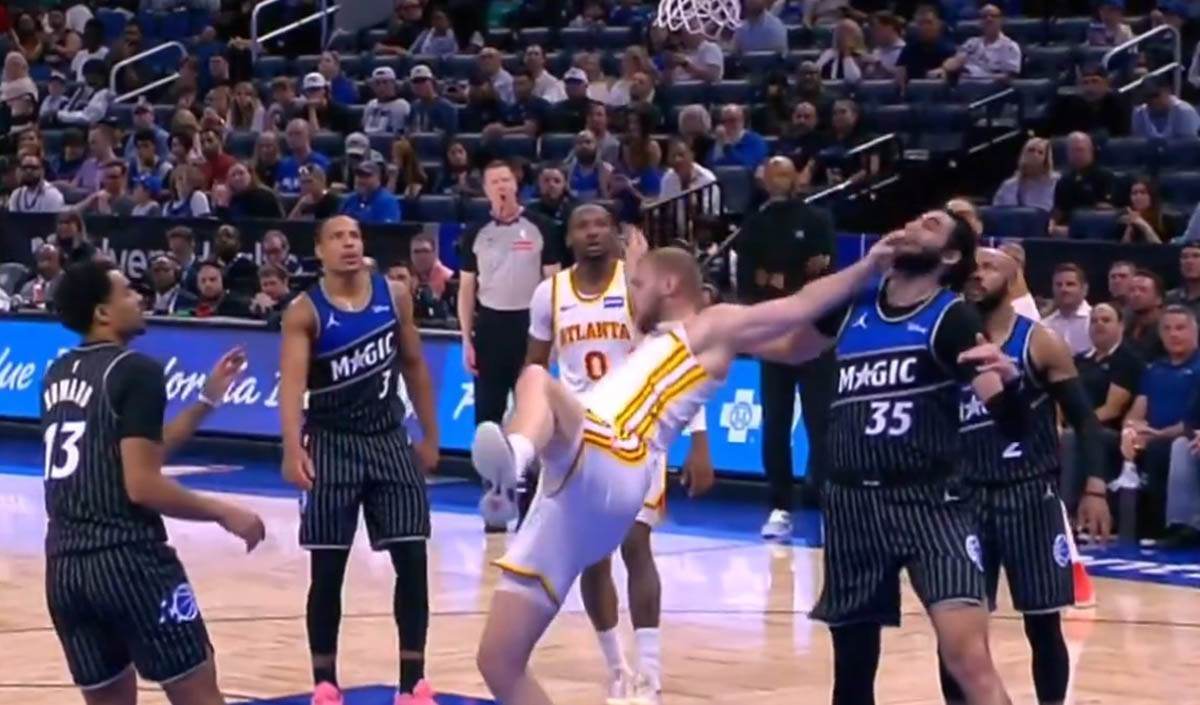 Goga Bitadze povredio Džeka Lendejla (10).jpg