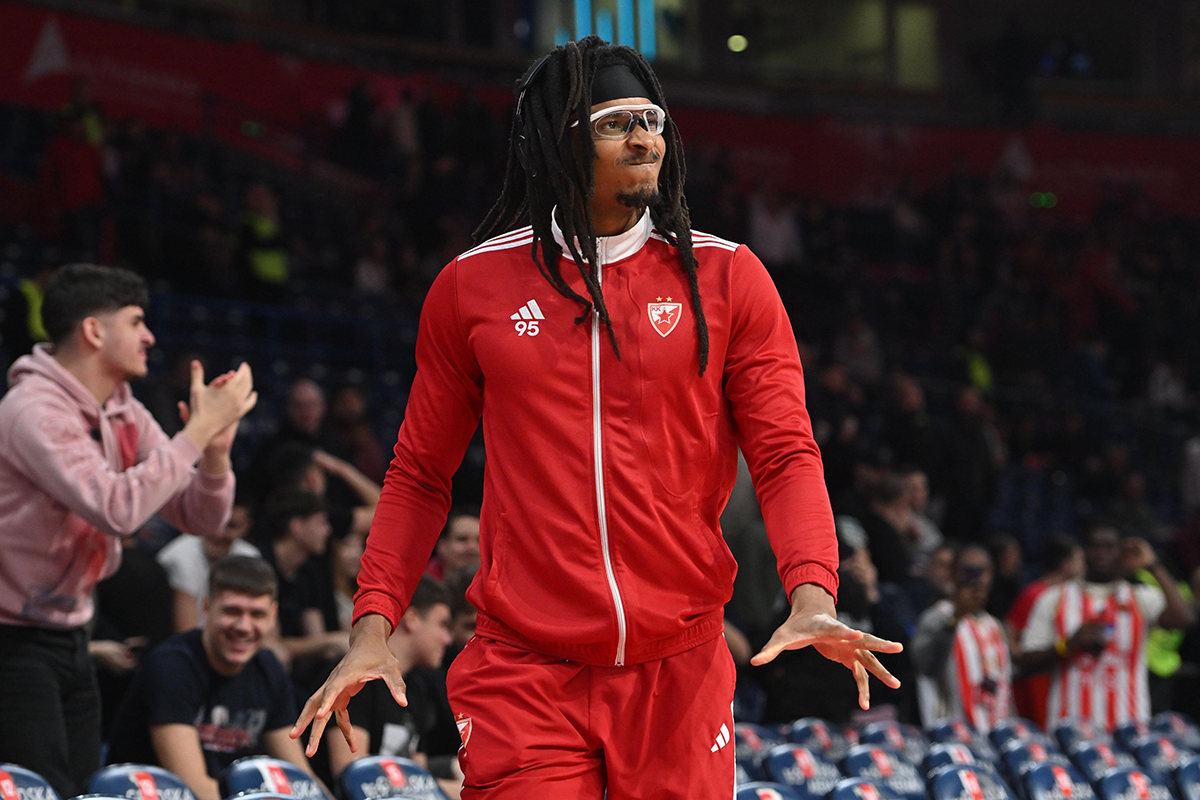 KK Crvena zvezda Partizan derbi (13).png