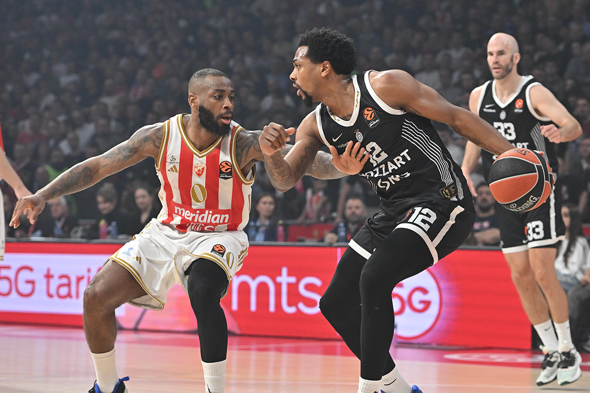 Partizan - Crvena zvezda (10).png