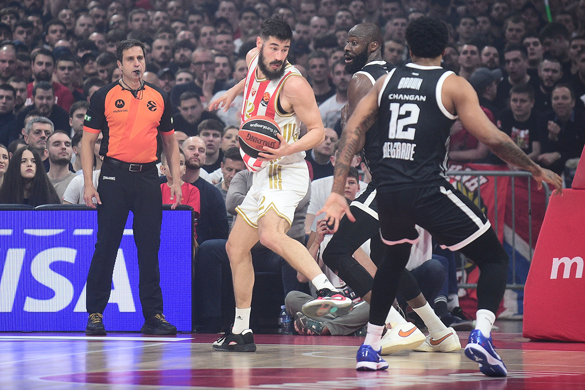 Zvezda vs Partizan (7).png