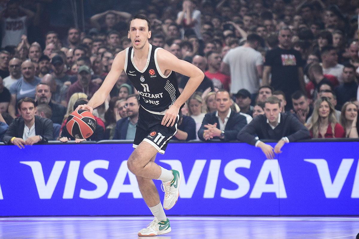 Zvezda vs Partizan (8).png