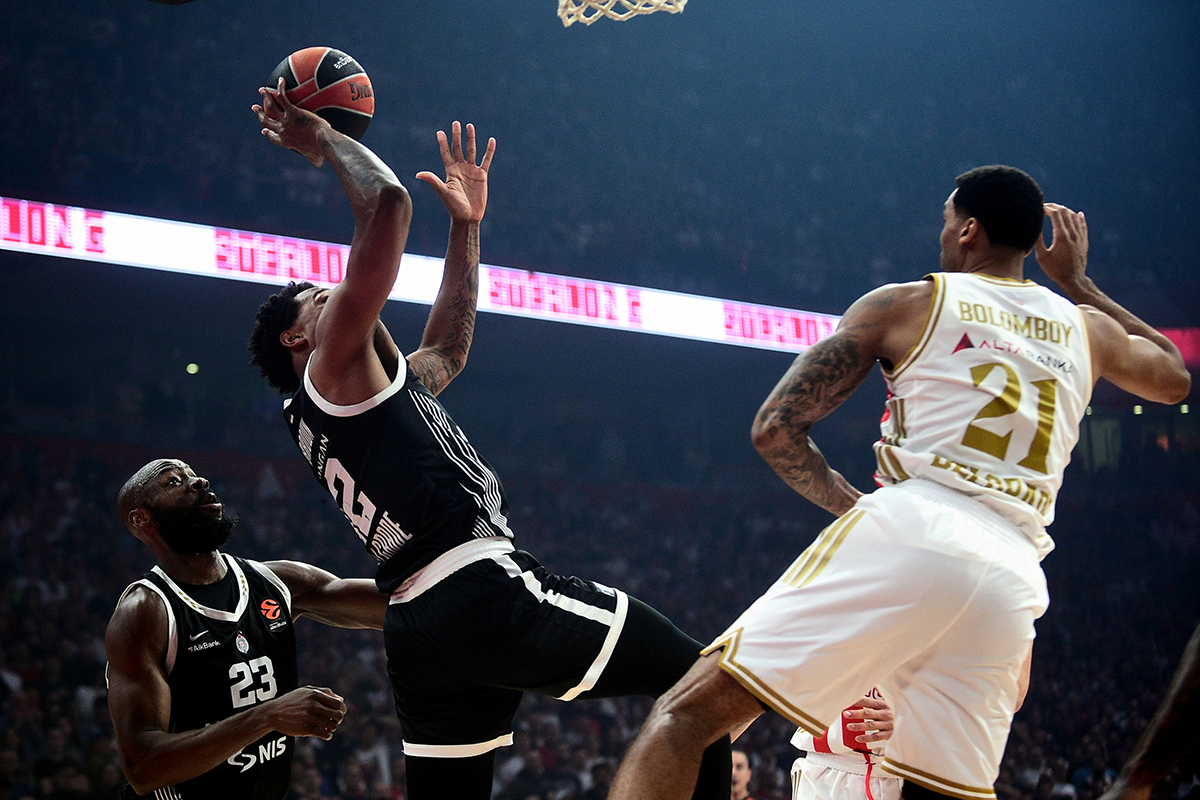 Zvezda vs Partizan (5).png