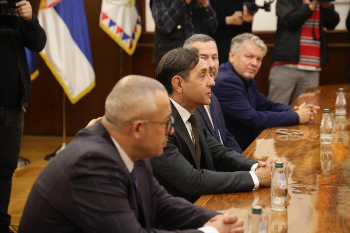 Konsultacije Aleksandra Vučića sa predstavnicima stranaka (6).jpg