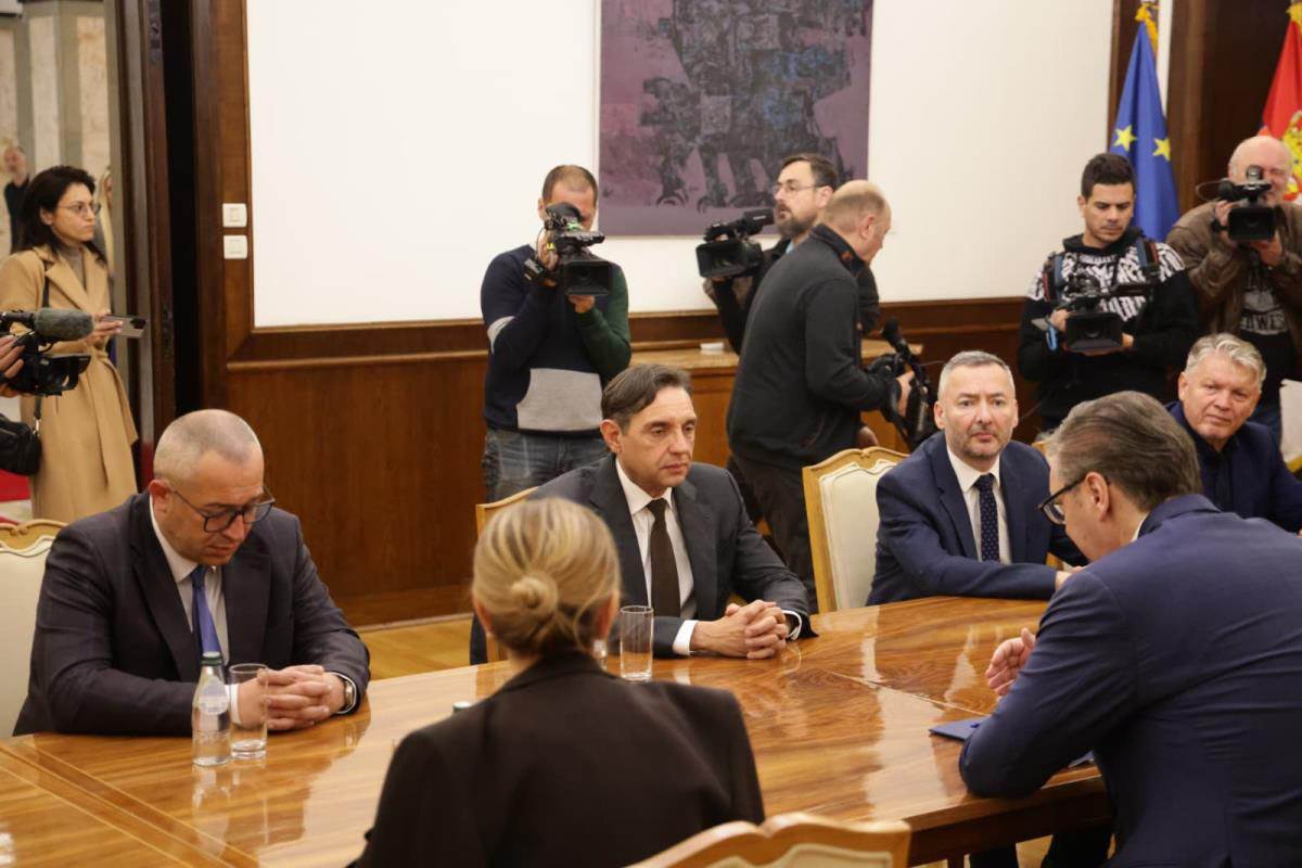 Konsultacije Aleksandra Vučića sa predstavnicima stranaka (8).jpg