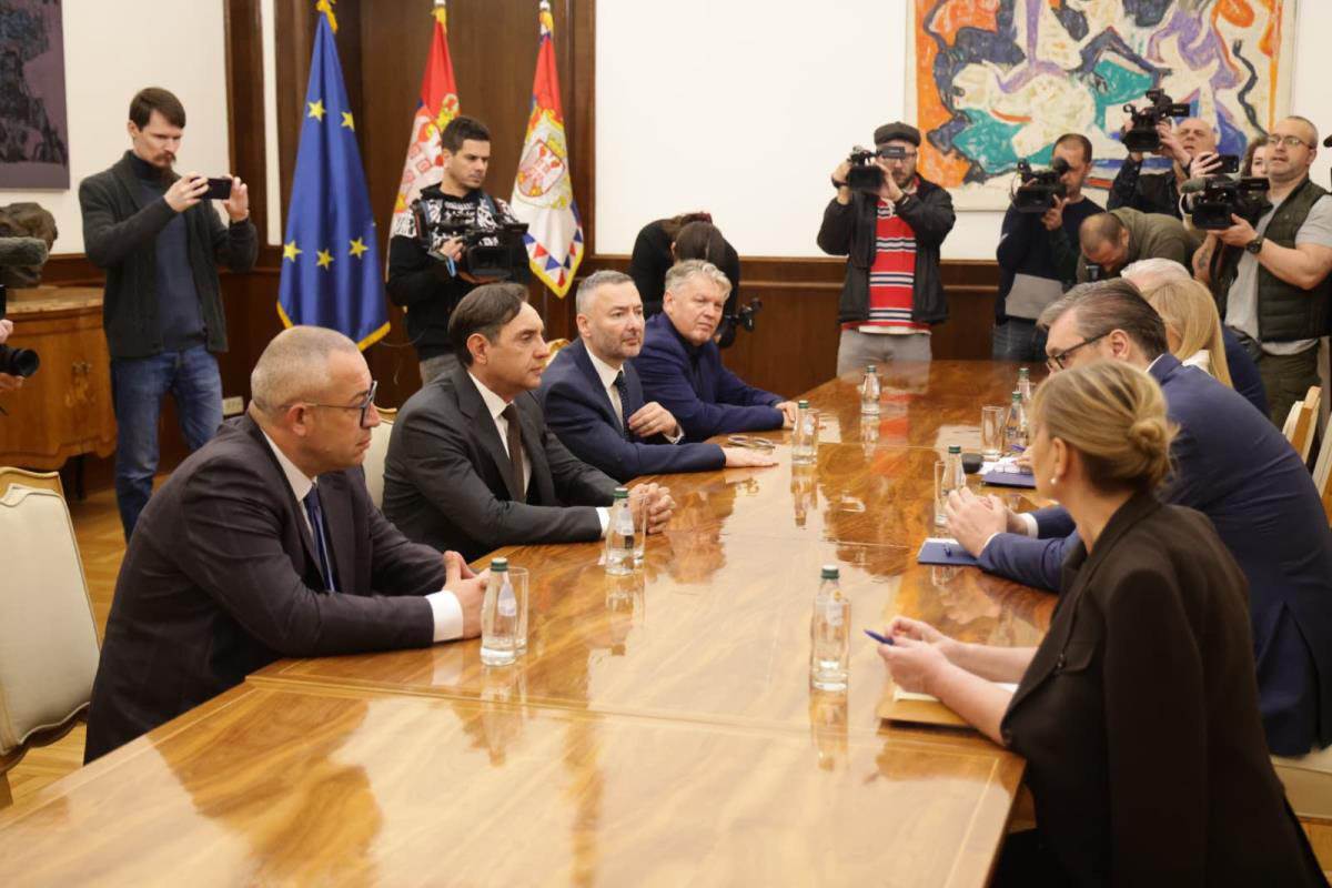 Konsultacije Aleksandra Vučića sa predstavnicima stranaka (10).jpg