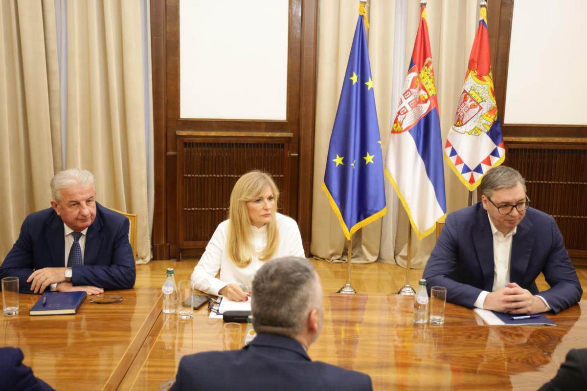 Konsultacije Aleksandra Vučića sa predstavnicima stranaka (13).jpg