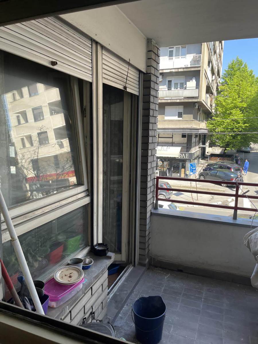 Kristijan Golubović pomaže dečku Stele Savić (8).jpg